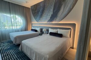 UniversalTerraLunaHabitacion